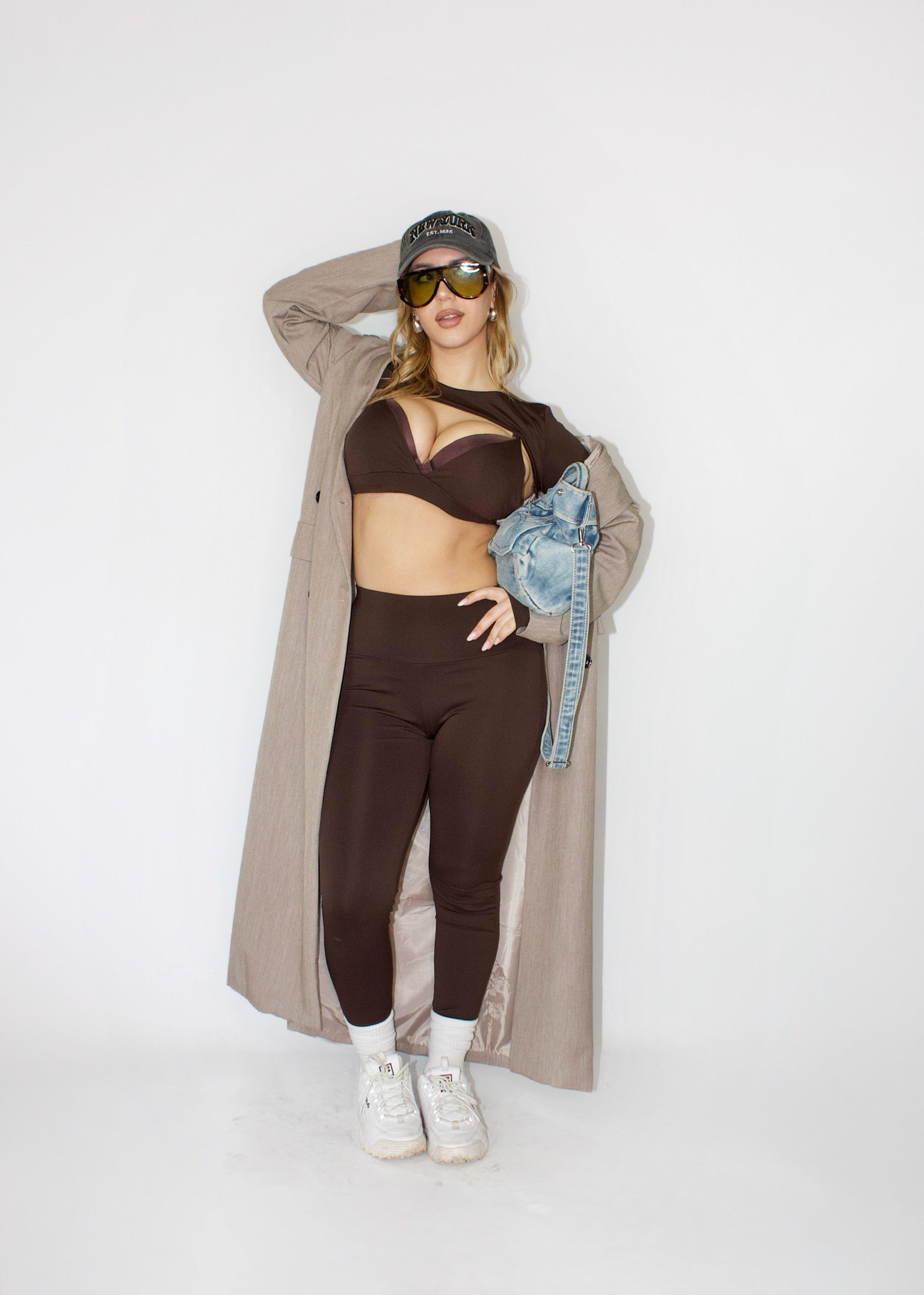 COMPLETO FIT RANGE MARRONE